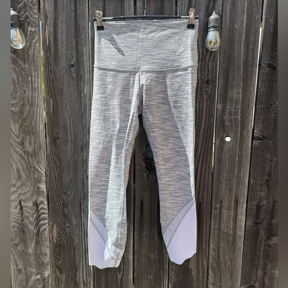 Lululemon athletica Women's WunderUnder Grey White Stripe High Rise Legging 6